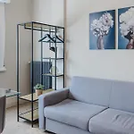 Palazzo 38 * סטרסה
