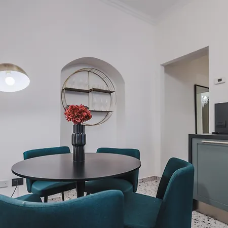 Palazzo 38 Стреза