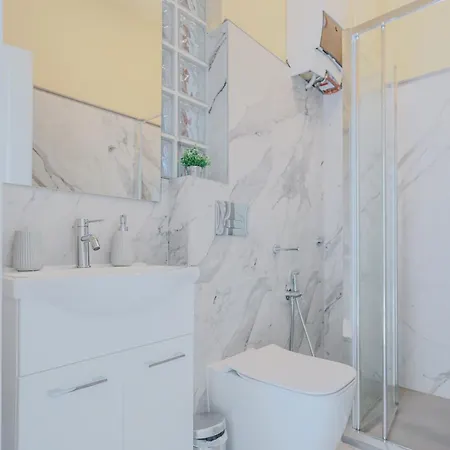 Palazzo 38 *