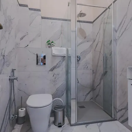 Palazzo 38 * סטרסה