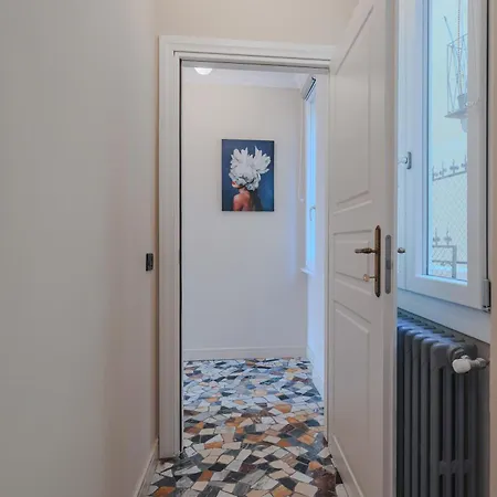 Palazzo 38 *